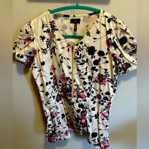 Jaanuu Scrub Top Size Small